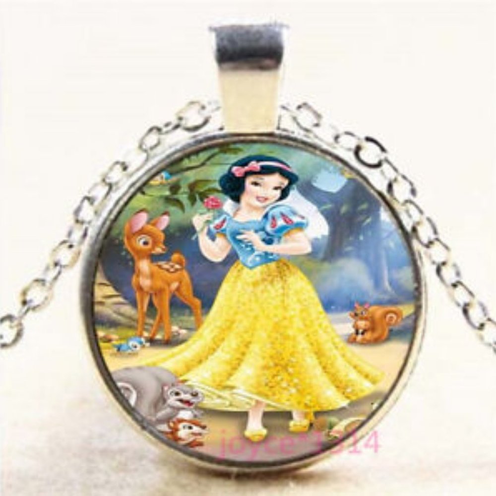 **NEW! Disney SNOW WHITE Tibetan Silver Chain GLASS CABOCHON Princess Necklace